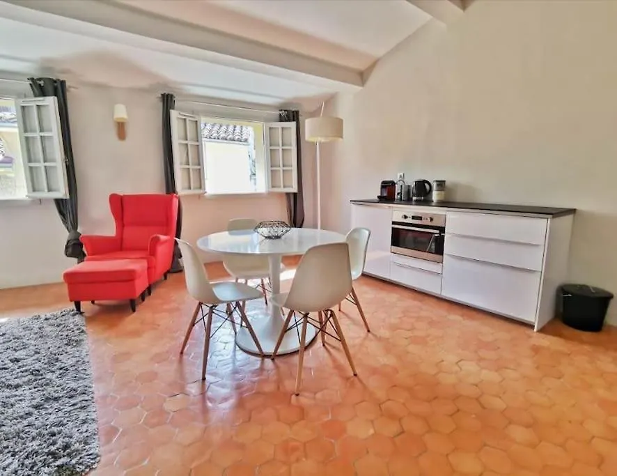 Tres Bel Appartement Centre Ville Historique Aix-en-Provence Apartment